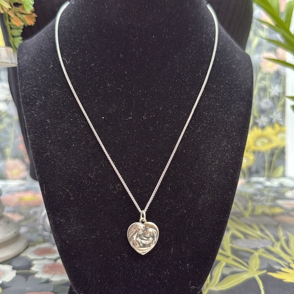 ⭐️James Avery Tender Care Charm on fine Spiga chain 18”sterling silver - Picture 2 of 9